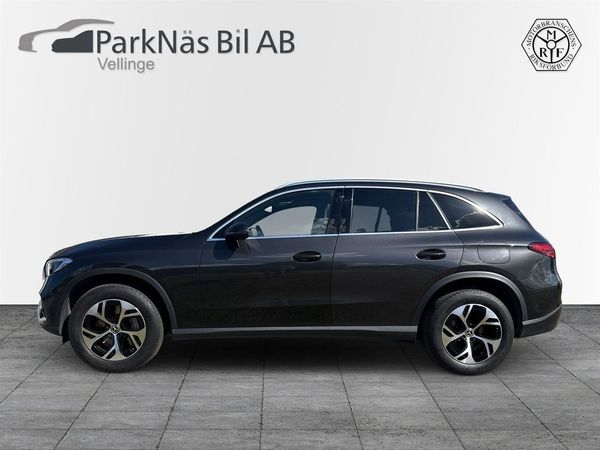 Mercedes GLC300 de 4M 333hk PANO DRAG LÄDER - 2023