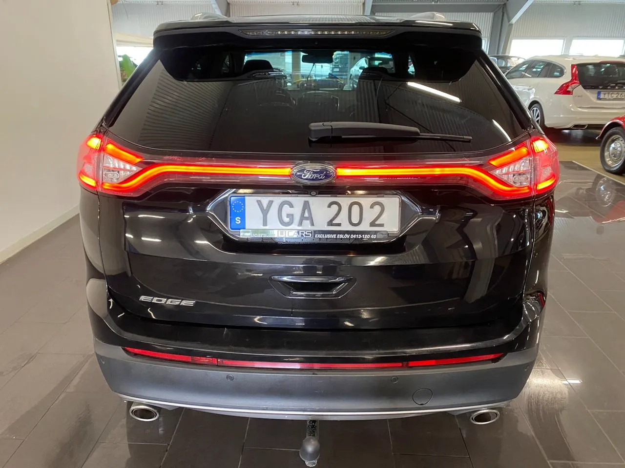 Vehicle image 2