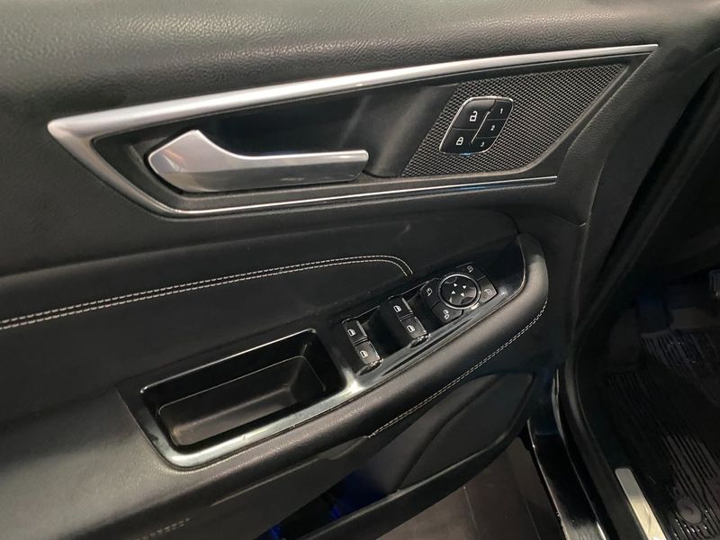 Ford Edge bild 19