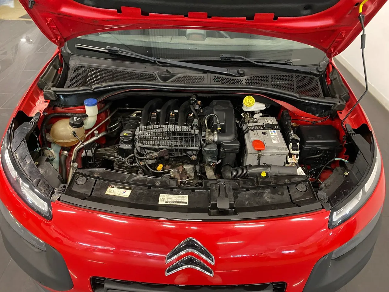 Vehicle image 8