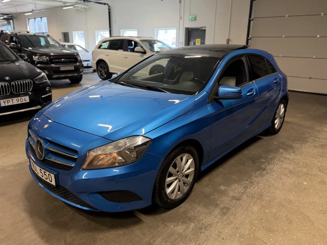 Vehicle image 7