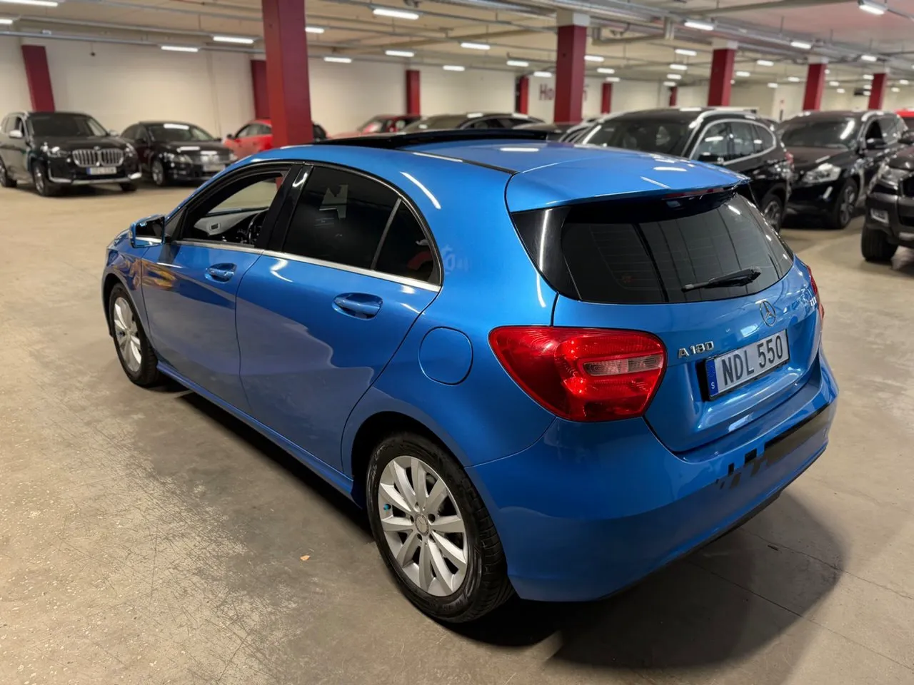 Vehicle image 6