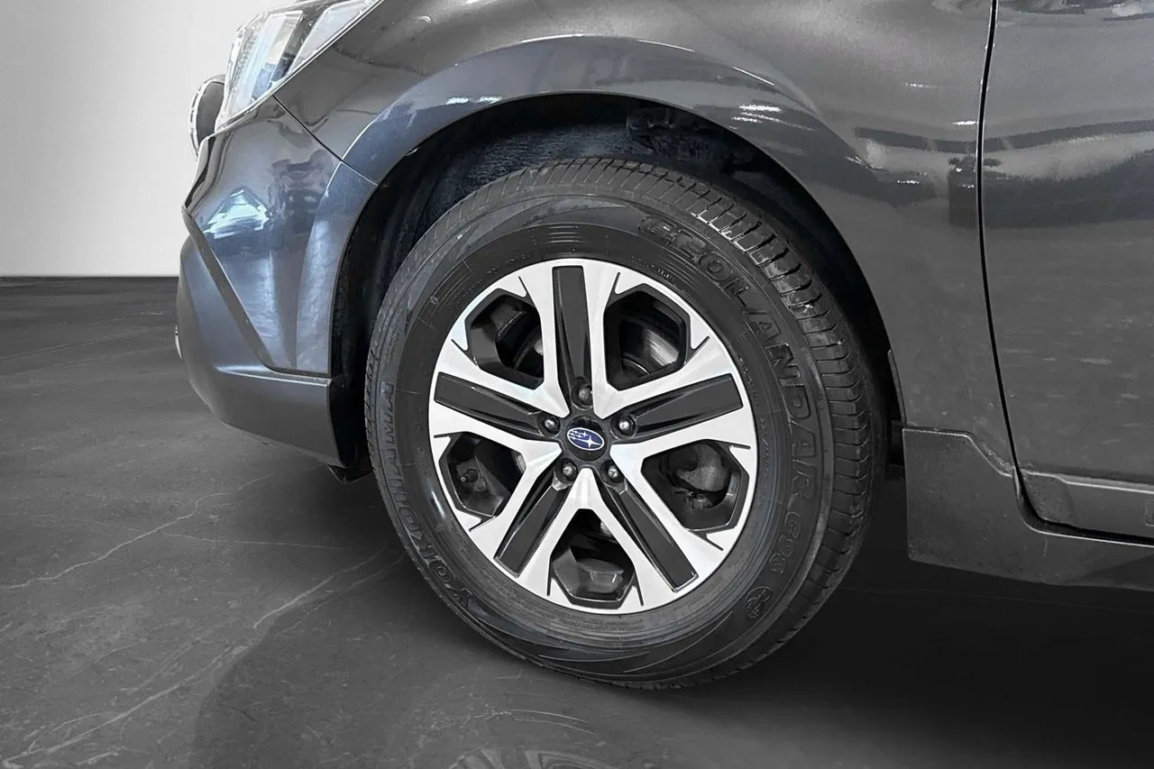 Vehicle image 20