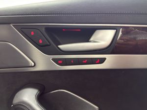 Audi A8 bild 18