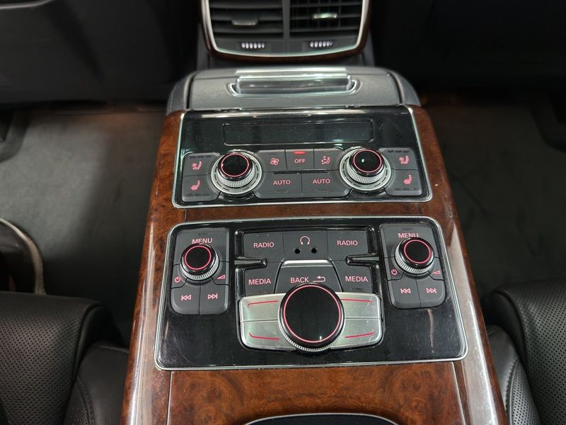 Audi A8 bild 17