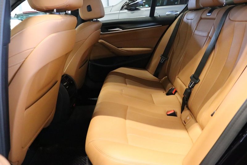 BMW 520 bild 11