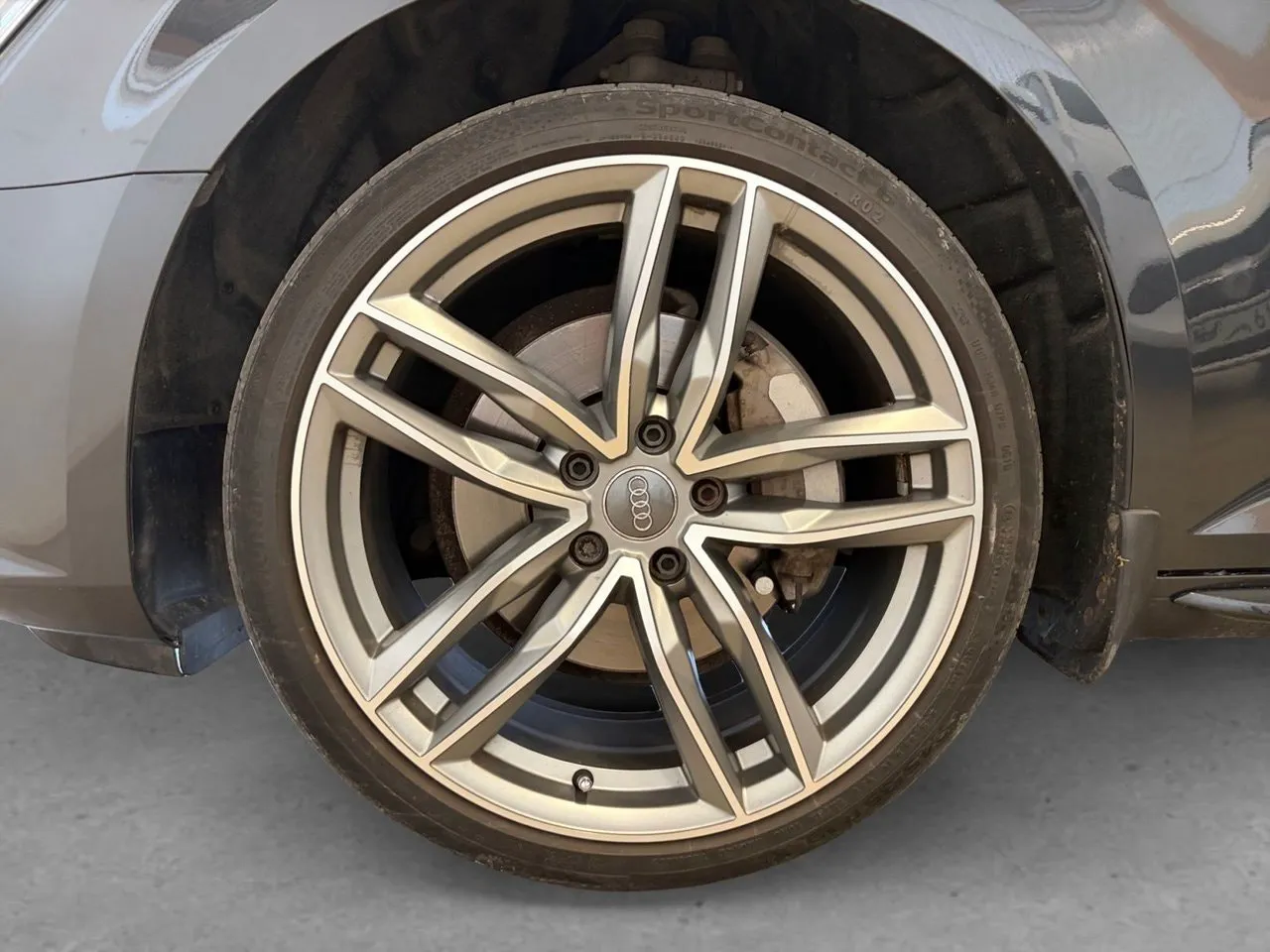 Vehicle image 7