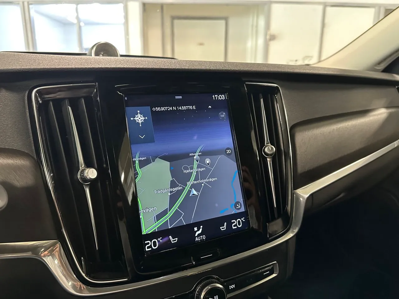 Vehicle image 22