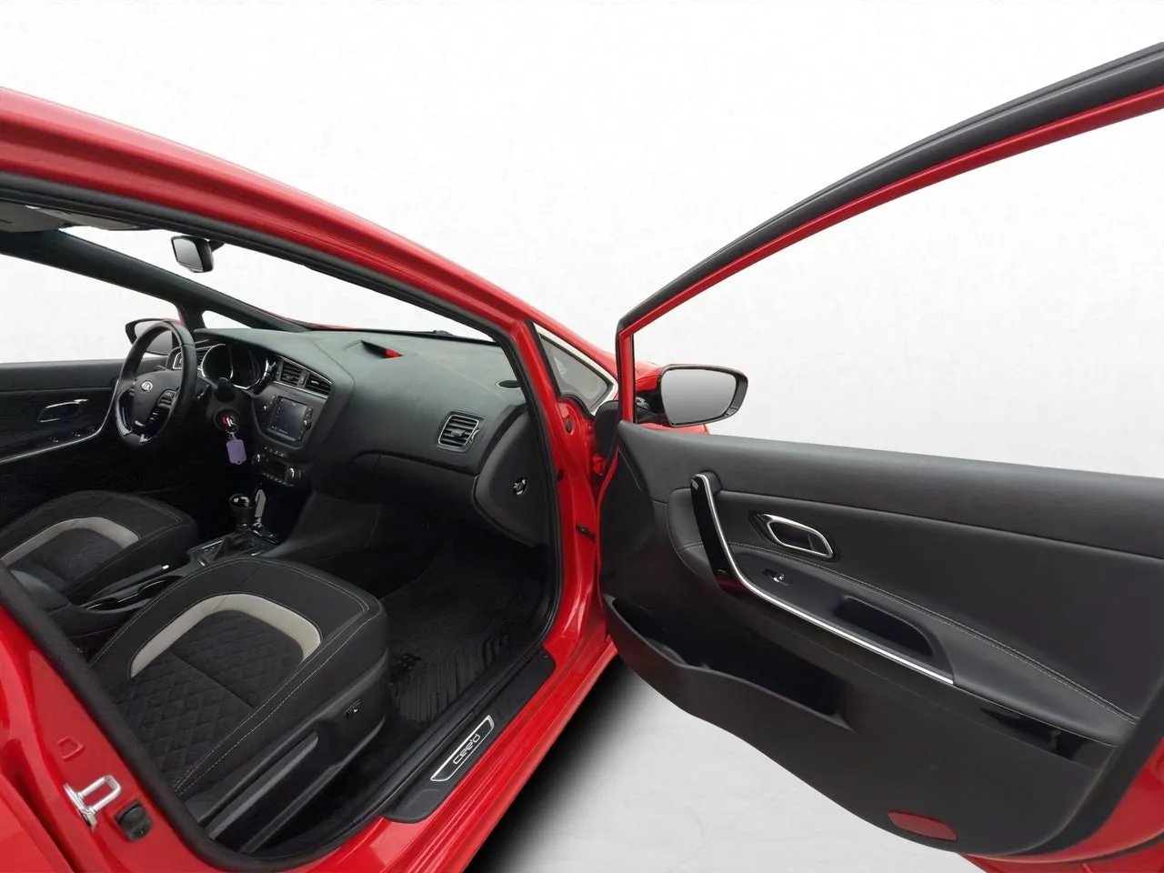 Vehicle image 14