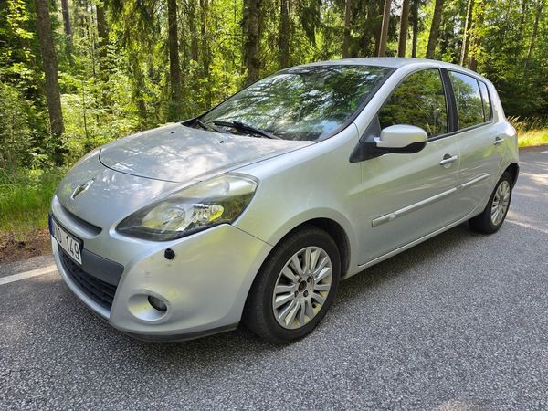 Renault Clio 5-dörrars Halvkombi 1.2 E85 Ny besiktiga - 2010