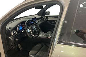 Mercedes GLC300 bild 6