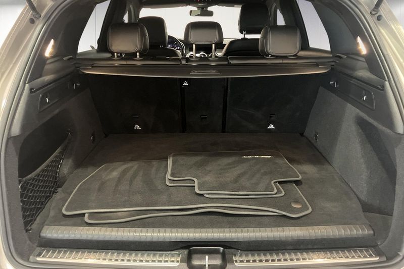 Mercedes GLC300 bild 12