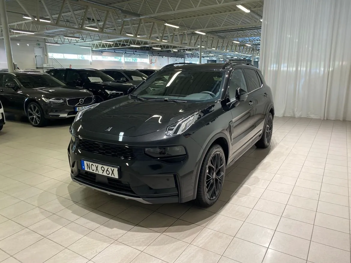 Vehicle image 1