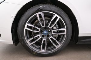 BMW i5 bild 27