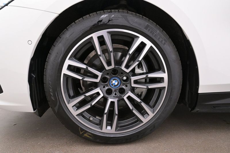 BMW i5 bild 27