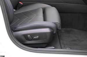 BMW i5 bild 12
