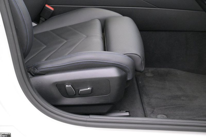 BMW i5 bild 12