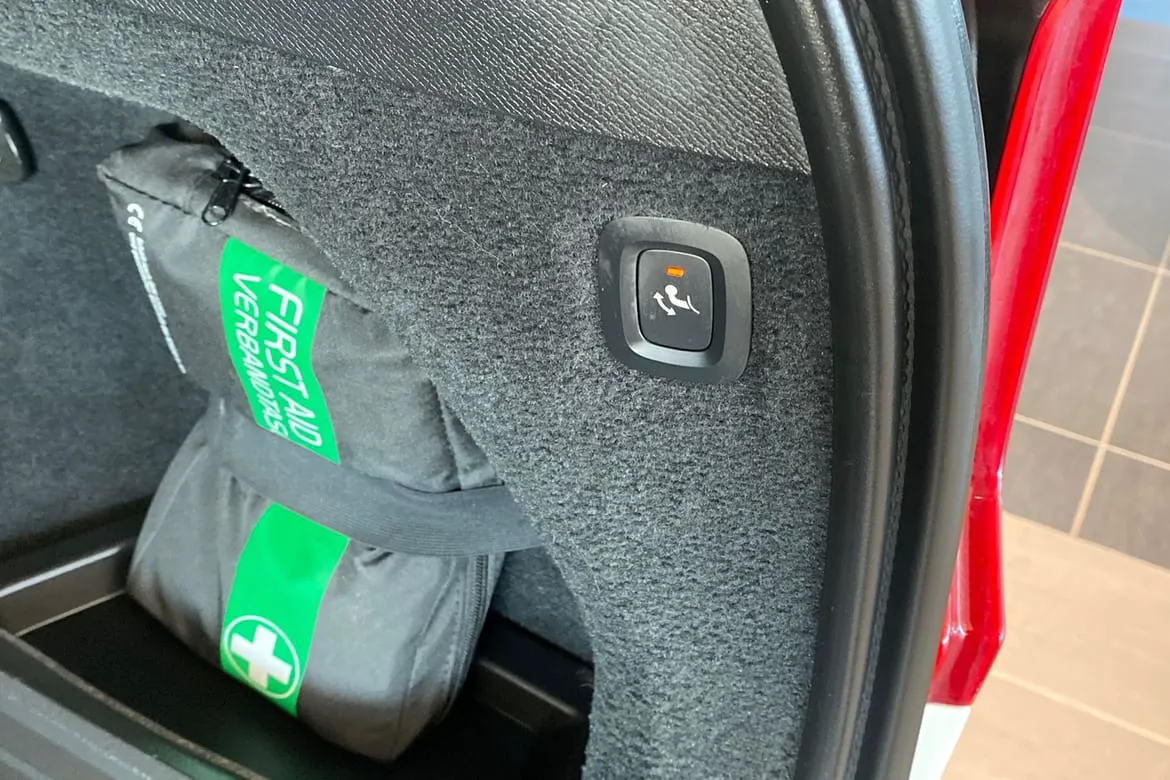 Vehicle image 20