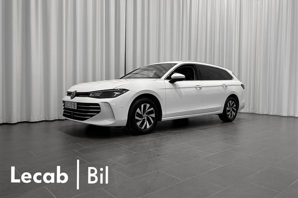 Volkswagen Passat Sportscombi eTSI 150hk DSG | Business | Drag | Värmare - 2025