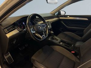 Volkswagen Passat bild 7