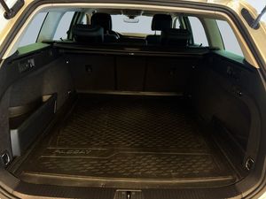 Volkswagen Passat bild 12