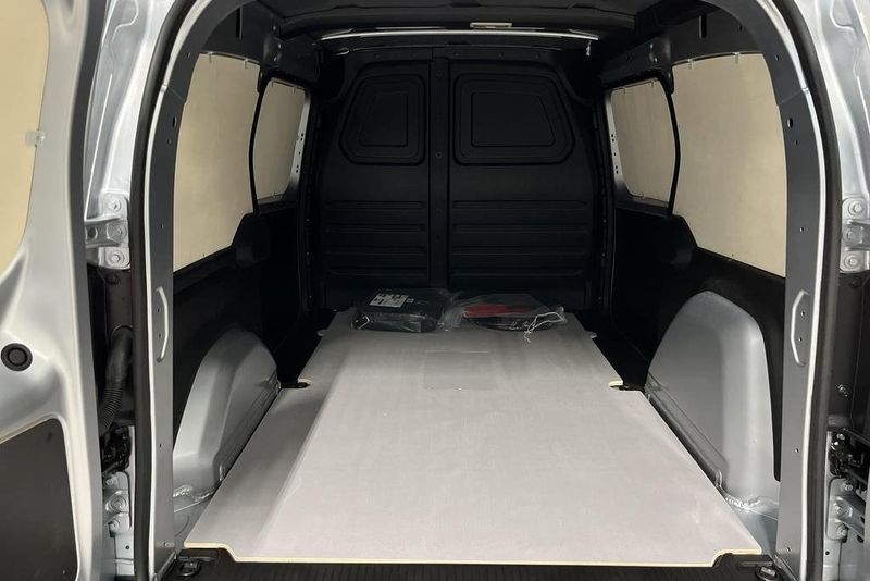 Mercedes eCitan bild 14