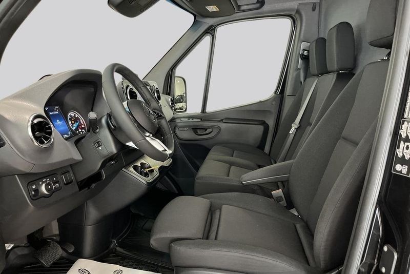 Mercedes e-Sprinter bild 8