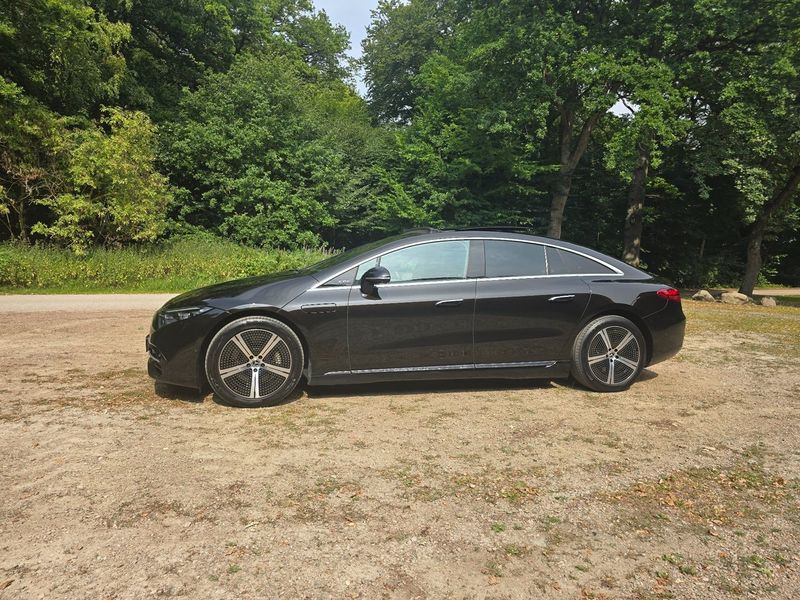 Mercedes EQS450+ bild 2