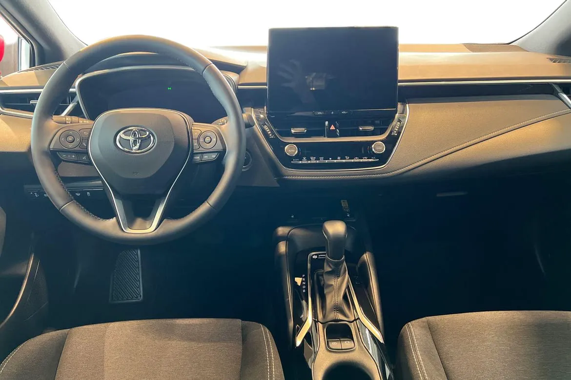 Vehicle image 8