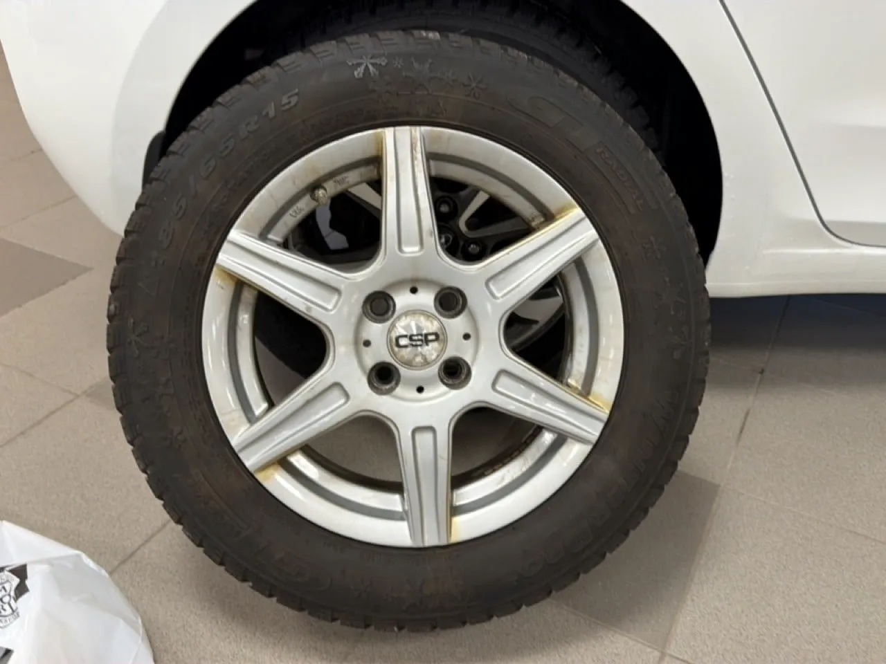 Vehicle image 20