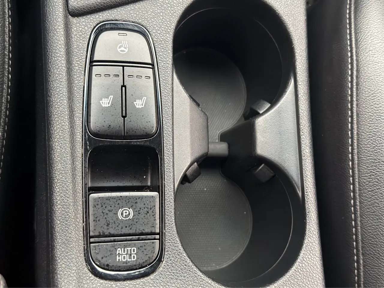 Vehicle image 27