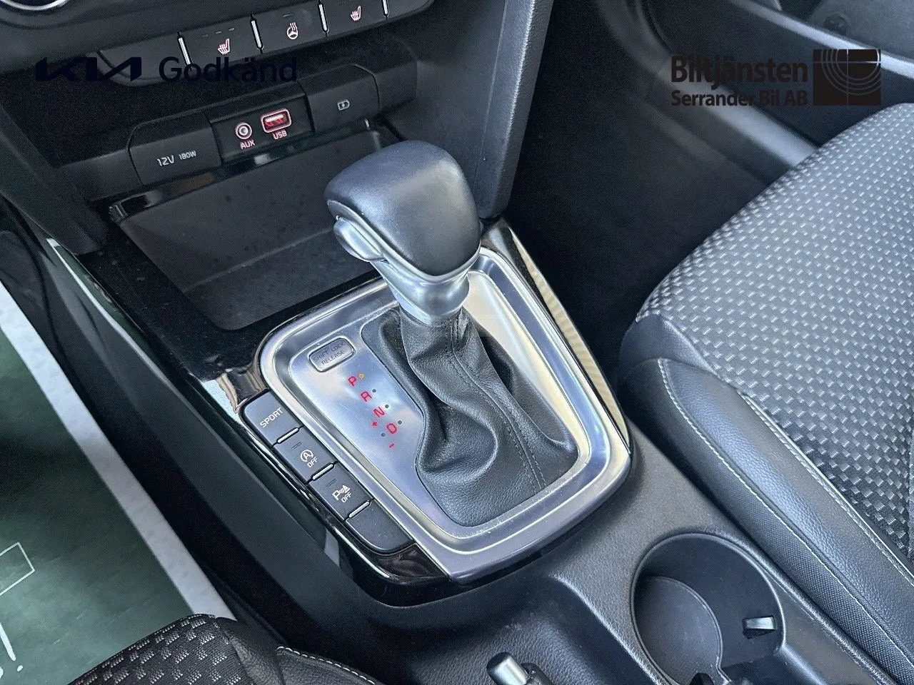 Vehicle image 11