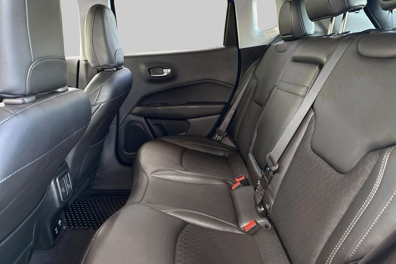 Jeep Compass bild 9