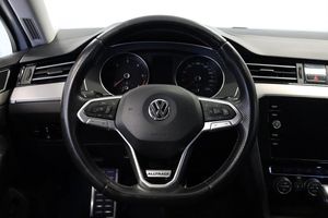 Volkswagen Passat bild 2