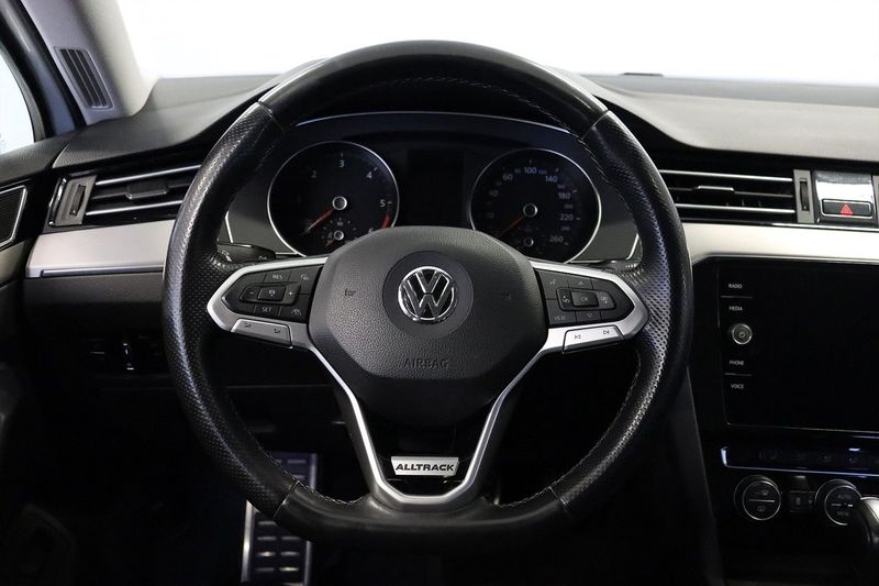 Volkswagen Passat bild 2