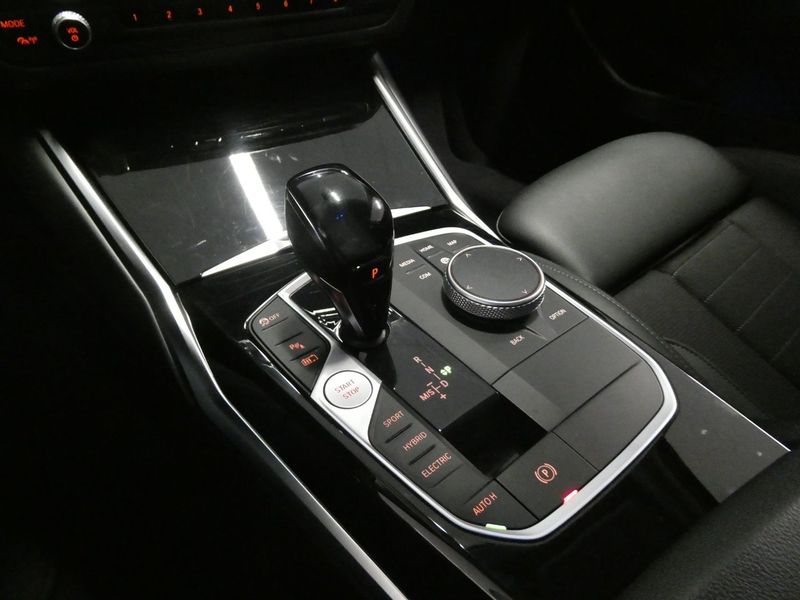 BMW 330 bild 17