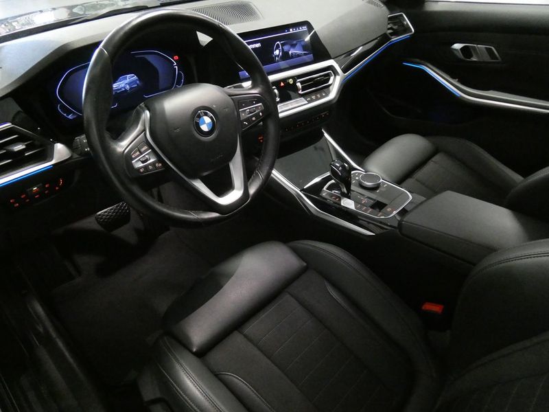 BMW 330 bild 12