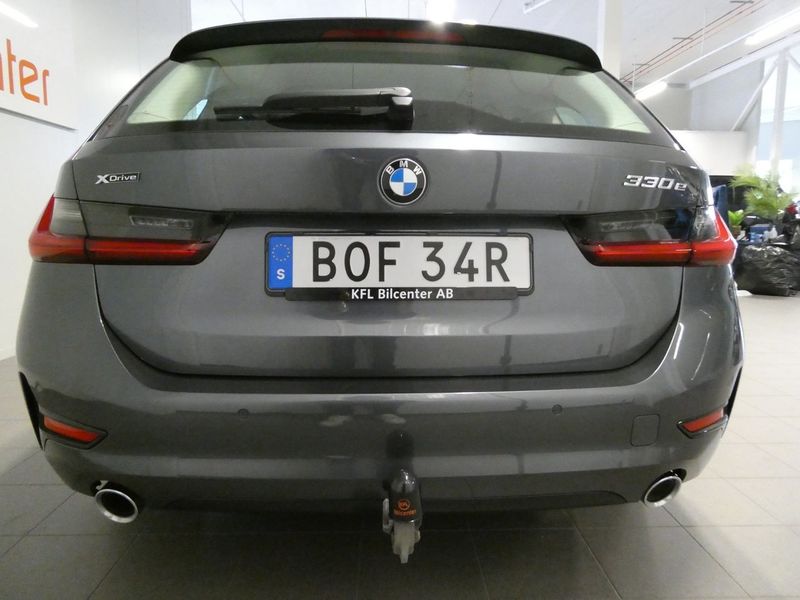 BMW 330 bild 7