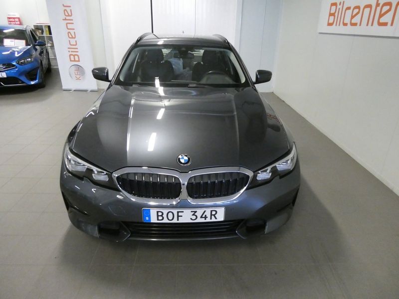 BMW 330 bild 11