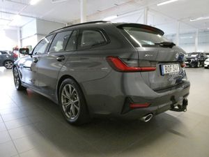 BMW 330 bild 8