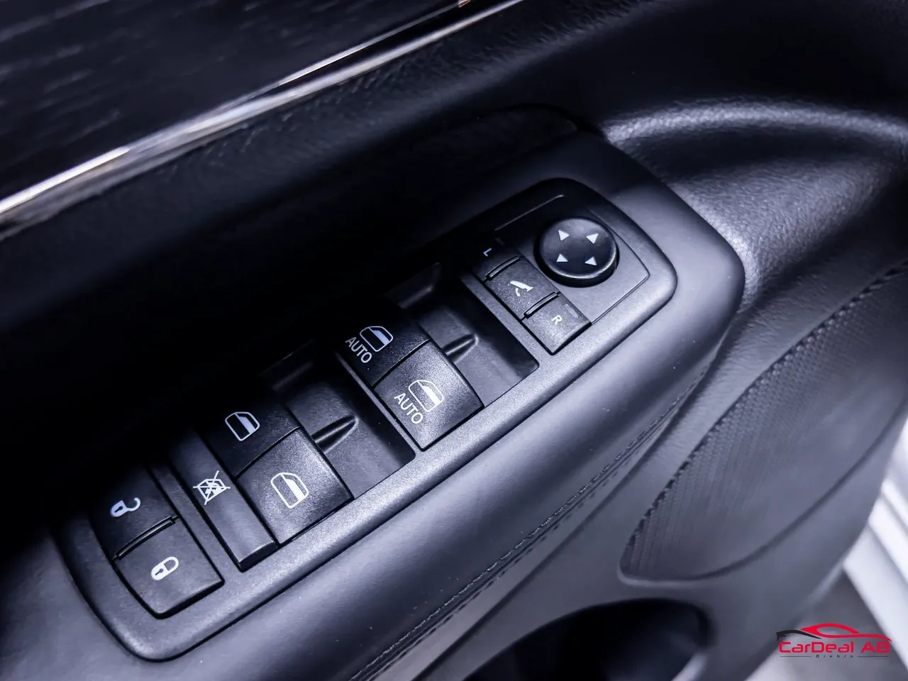 Vehicle image 36