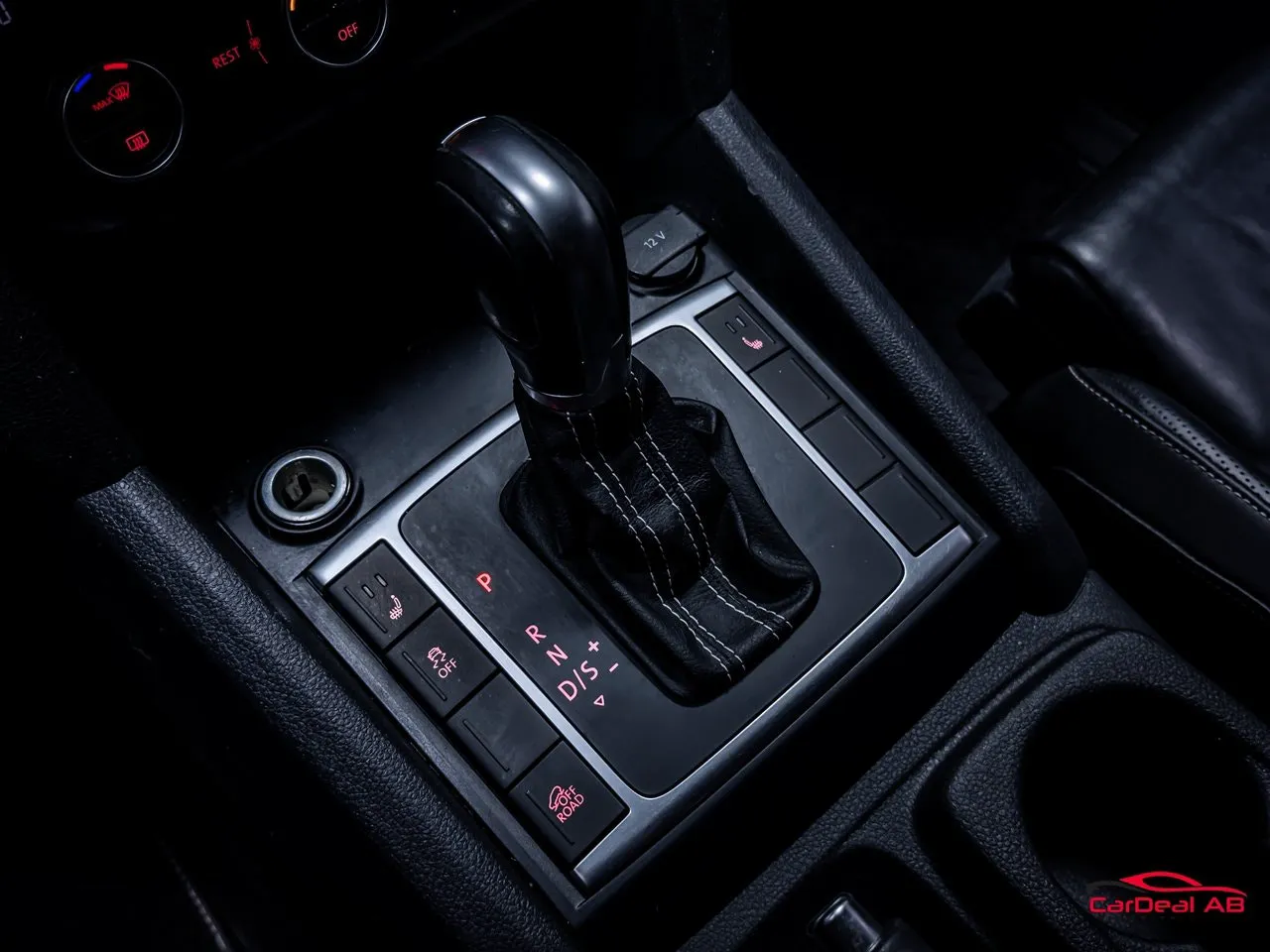 Vehicle image 28