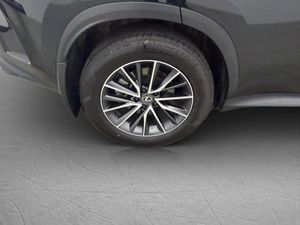 Lexus NX bild 36