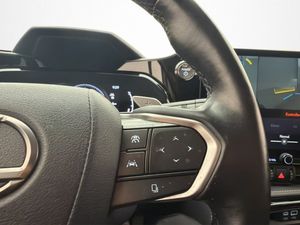 Lexus NX bild 16