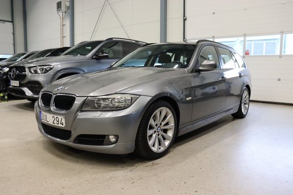BMW 320 D Touring Comfort, Dynamic P-Sensorer M-Värm 184hk - 2011