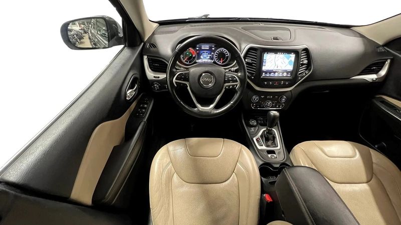 Jeep Cherokee bild 7