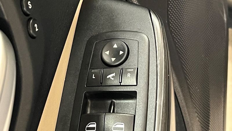 Jeep Cherokee bild 19