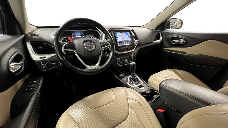 Jeep Cherokee bild 8