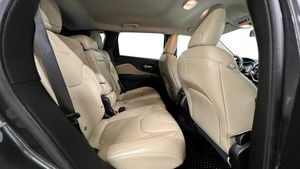Jeep Cherokee bild 14