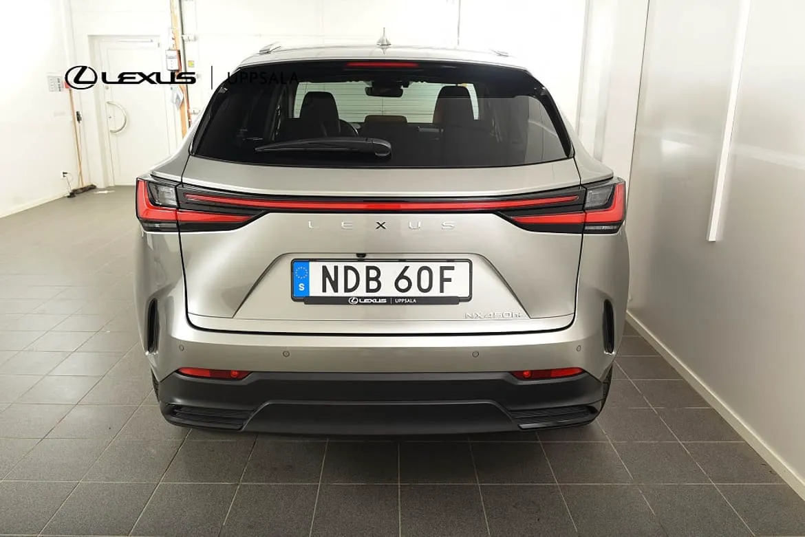 Vehicle image 23
